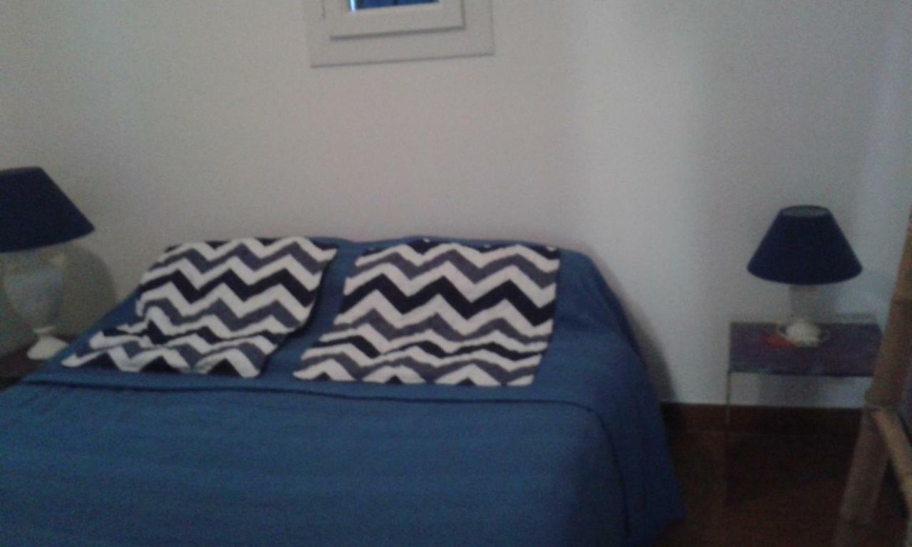 L'Ecrin Bleu Apartment เลอิสซ็องเบรอ ภายนอก รูปภาพ