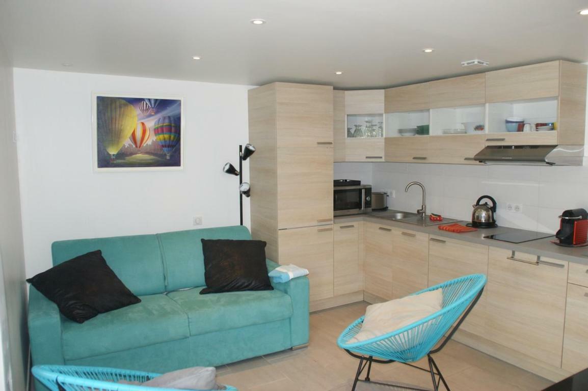 L'Ecrin Bleu Apartment เลอิสซ็องเบรอ ภายนอก รูปภาพ